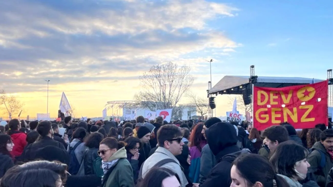 Il caffè più straordinario della tua vita lo bevi tra due continenti: ecco il fenomeno Istanbul Wed Apr 23 2025 16:58:13 GMT+0000 (Coordinated Universal Time)"